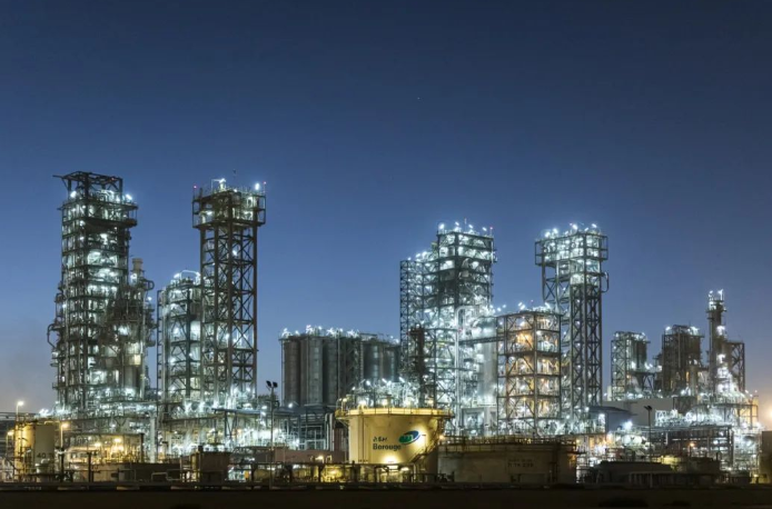 球王会体育股份资讯｜市值超600亿美金！全球化工及新材料行业迎来新巨头！